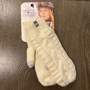 Layer 8 Knit Mittens
